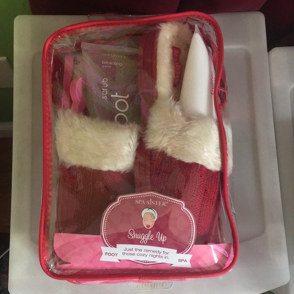 Spa Sister Snuggle-Up Foot Spa Cable Knit Slippers, Red Guava Chiffon - Picture 3 of 7